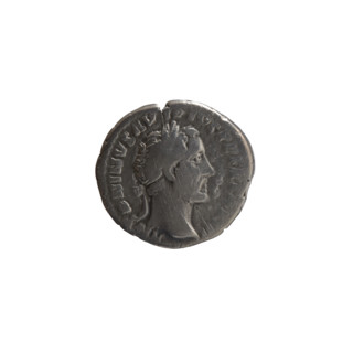Denarius of Antoninus Pius (86–161; Roman emperor 138–161). Obverse: head of the emperor in a