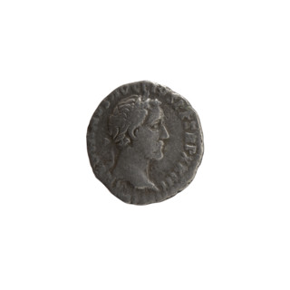 Denarius of Antoninus Pius (86–161; Roman emperor 138–161). Obverse: head of Antoninus Pius in a