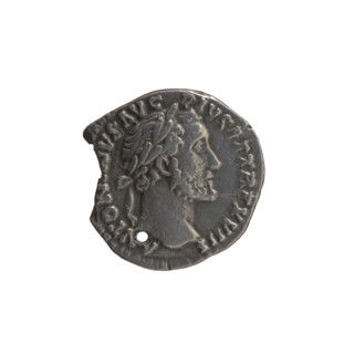 Denarius (with a hole), Antoninus Pius (86–161; Roman emperor 138–161), issuer: Antoninus Pius.