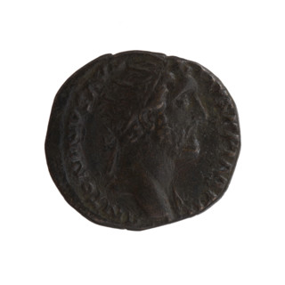 Dupondius; issuer: Antoninus Pius (86–161; Roman emperor 138–161). Obverse: Head of Antoninus Pius