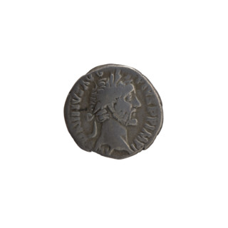 Denarius, Antoninus Pius (86–161; Roman emperor 138–161), issuer; obverse: head of the emperor in a