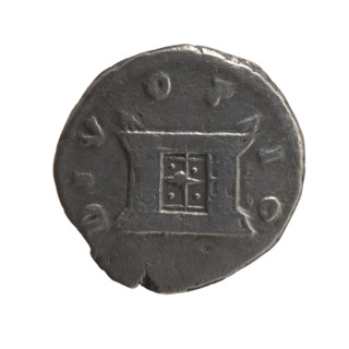 Denarius, posthumous issue: Antoninus Pius (86–161; Roman emperor 138–161), Marcus Aurelius
