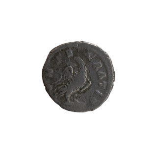Denarius, Lucius Verus (130–169 CE), issuer; Marcus Aurelius (121–180 CE), issuer; Antoninus Pius
