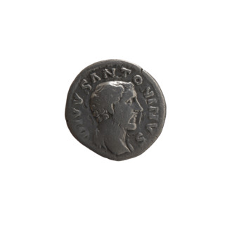 Denarius of Lucius Verus (issuer) and Marcus Aurelius (issuer), posthumous image of Antoninus Pius