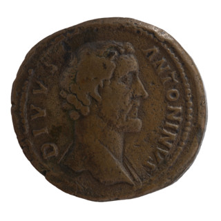 Sestertius, posthumous issue for Antoninus Pius (86–161; Roman emperor 138–161); issuers Marcus