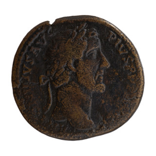 Sestertius, Antoninus Pius (86–161; Roman emperor 138–161), issuer. Obverse: Head of Antoninus Pius