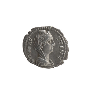 Denarius, posthumous issue for Faustina the Elder (98–141; Roman empress 138–141) by Antoninus Pius