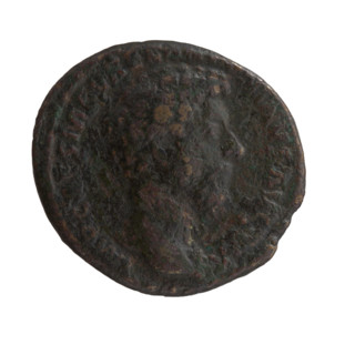 Dupondius/as depicting Marcus Aurelius (121–180; Roman emperor 161–180) and Lucius Verus (130–169;