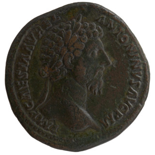 Sestertius of Marcus Aurelius (121–180; Roman emperor 161–180). Obverse: head of Marcus Aurelius