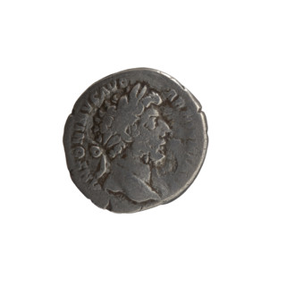 Denarius, Marcus Aurelius (121–180; Roman emperor 161–180) — obverse: Head of Marcus Aurelius with