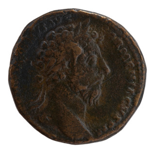 Sestertius of Marcus Aurelius (121–180; Roman emperor 161–180). Obverse: head of Marcus Aurelius