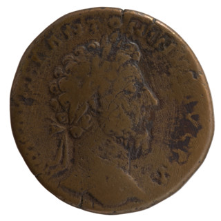 Sestertius of Marcus Aurelius (121–180; Roman emperor 161–180). Obverse: Head of Marcus Aurelius in