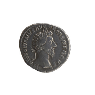 Denarius of Marcus Aurelius (121–180; Roman emperor 161–180). Obverse: head of Marcus Aurelius with