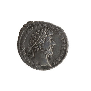 Denarius of Marcus Aurelius (121–180; Roman emperor 161–180). Obverse: Head of Marcus Aurelius in a