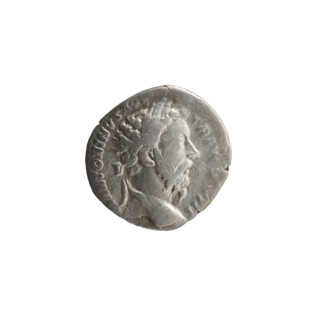 Denarius of Marcus Aurelius (121–180; Roman emperor 161–180), issue 173–174. Obverse: head of