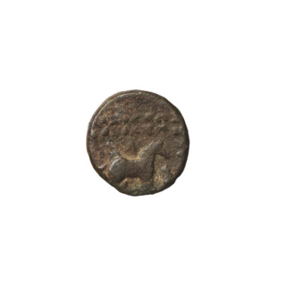 Bronze coin of Phraates IV (37–2 BC). Obverse: diademed head of Phraates IV facing left. Reverse: