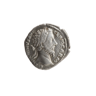 Denarius of Marcus Aurelius (121–180; Roman emperor 161–180). Obverse: Head of Marcus Aurelius with