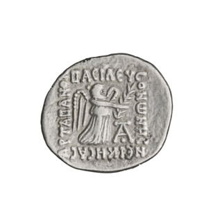 Drachma of Vonones I (8–11 CE). Obverse: diademed head of Vonones I facing left. Reverse: Nike