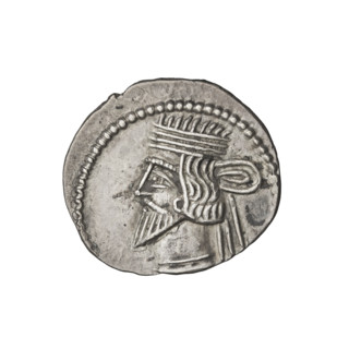 Drachma of Vardanes I (41–45 CE). Obverse: bust of Vardanes I facing left, wearing a diadem.