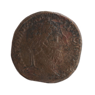Sestertius of Marcus Aurelius (121–180; Roman emperor 161–180). Obverse: Head of Marcus Aurelius