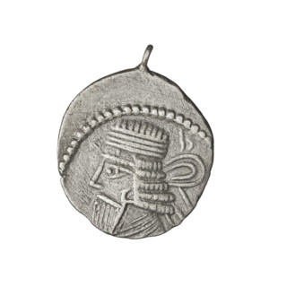Drachma of Vologases I (51–79 CE). Obverse: bust of Vologases I wearing a diadem, facing left.