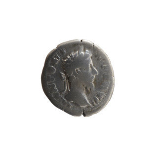 Denarius of Marcus Aurelius (121–180; Roman emperor 161–180). Obverse: head of Marcus Aurelius in a