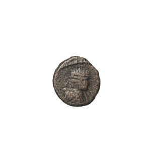 Bronze coin of Mithridates IV (King of the Parthians; 129–140 AD), Parthian Kingdom, Iran. Obverse: