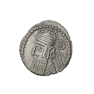 Drachma, Vologases III (105–147). Obverse: head of Vologases III in tiara, king facing left.