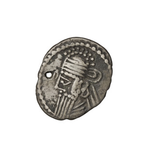 Drachma, Vologases III (105–147). Obverse: head of Vologases III in tiara, king facing left.