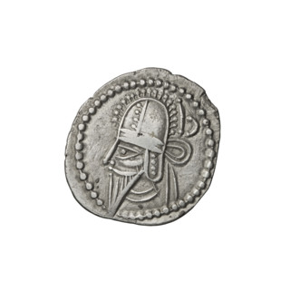 Drachma, Vologases V (191–208). Obverse: bust of Vologases V wearing a tiara, king facing left.