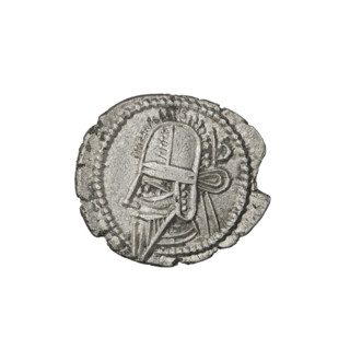 Drachma, Vologases V (191–208). Obverse: bust of Vologases V wearing a tiara, king facing left.