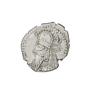 drachma, Artabanos IV (king of Parthia; 213–224 AD); Obv.: bust of Artabanos IV wearing a tiara,