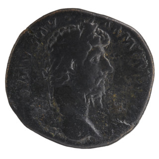 Sestertius of Lucius Verus (130–169; Roman emperor 161–169). Obverse: Head of Lucius Verus with