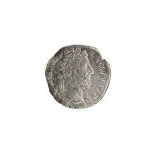 Denarius, Commodus (161–192; Roman emperor 177–192), issuer Commodus. Obverse: head of Commodus in