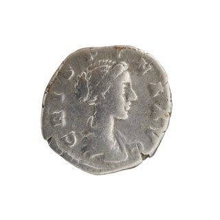 Denarius. Obv: Draped bust of Crispina facing right, inscription 'CRISPINA AVG'. Rev: Rectangular