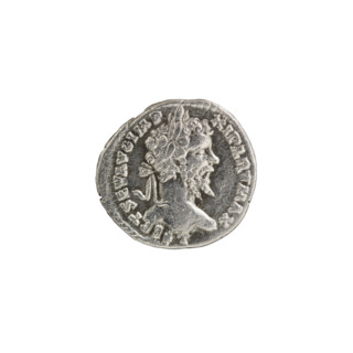 Denarius, Roman deities, Victoria; Septimius Severus (Roman emperor, 146–211) — iconography.