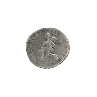 Denarius; Roman deities; Victoria; Septimius Severus (Roman emperor, 146–211) — iconography.