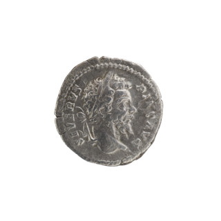 Denarius, Septimius Severus (Roman emperor; 146–211) — iconography: trophies, prisoners. Obverse: