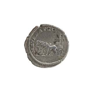 Denarius of Julia Domna (ca. 160–217). Obverse: IVLIA AVGVSTA — bust of Julia facing right, pearl
