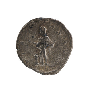 Denarius, Elagabalus (reign 218–222 CE). Obverse: Draped bust of Julia Maesa facing right, pearl