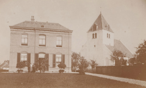 View of the Old St. Victor Church in Batenburg, photograph, page, photographer: Benjamin Charlé