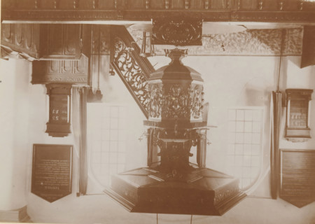 Pulpit in the Old St. Victor Church in Batenburg, photograph, page, photographer: Benjamin Charlé