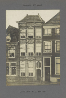 View of a building on the Oude Delft in Delft, Oude Delft WZ No. 241. Louis XIV facade, photograph,