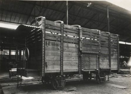 State Railways on Java, High open goods wagon type H. of which 230 units were delivered, album