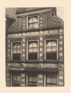 Façade of Sassenstraat 33 in Zwolle, photograph, annotation: 'Zwolle', annotation: 'Zwolle. House
