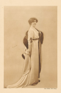 Portrait of Anna de Savornin Lohman, photomechanical print, name: 'Foto Ebner, The Hague.',
