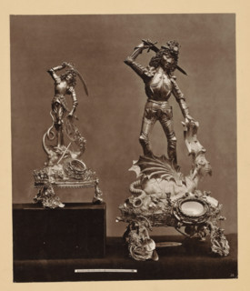 Reliquienbehälter with the figure of salvation. Georg, Two gold-plated silver reliquaries depicting