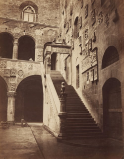 Stairs and courtyard of the Palazzo del Bargello in Florence, photograph, Florence, c. 1875 - c.