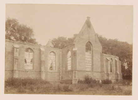 View of the Reformed Church in Middelharnis after the fire, photograph, annotation: 'Middelharnis