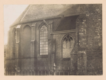 North side of the choir of the Old Church in Naaldwijk, photograph, annotation: 'North side of the